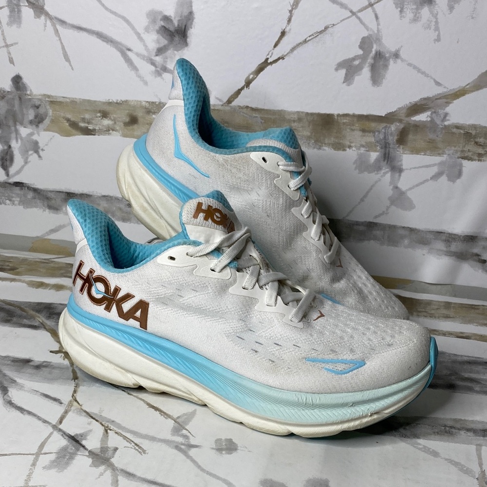 Hoka One One Clifton 9 7W